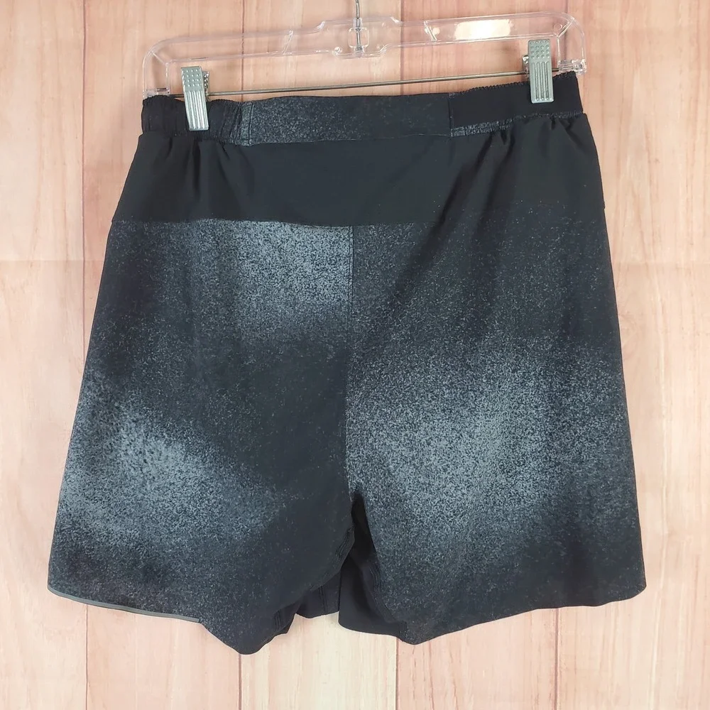 Lululemon Surge Lined Shorts Mens Small Black Tie Dye Logo Relaxed Fit Running
